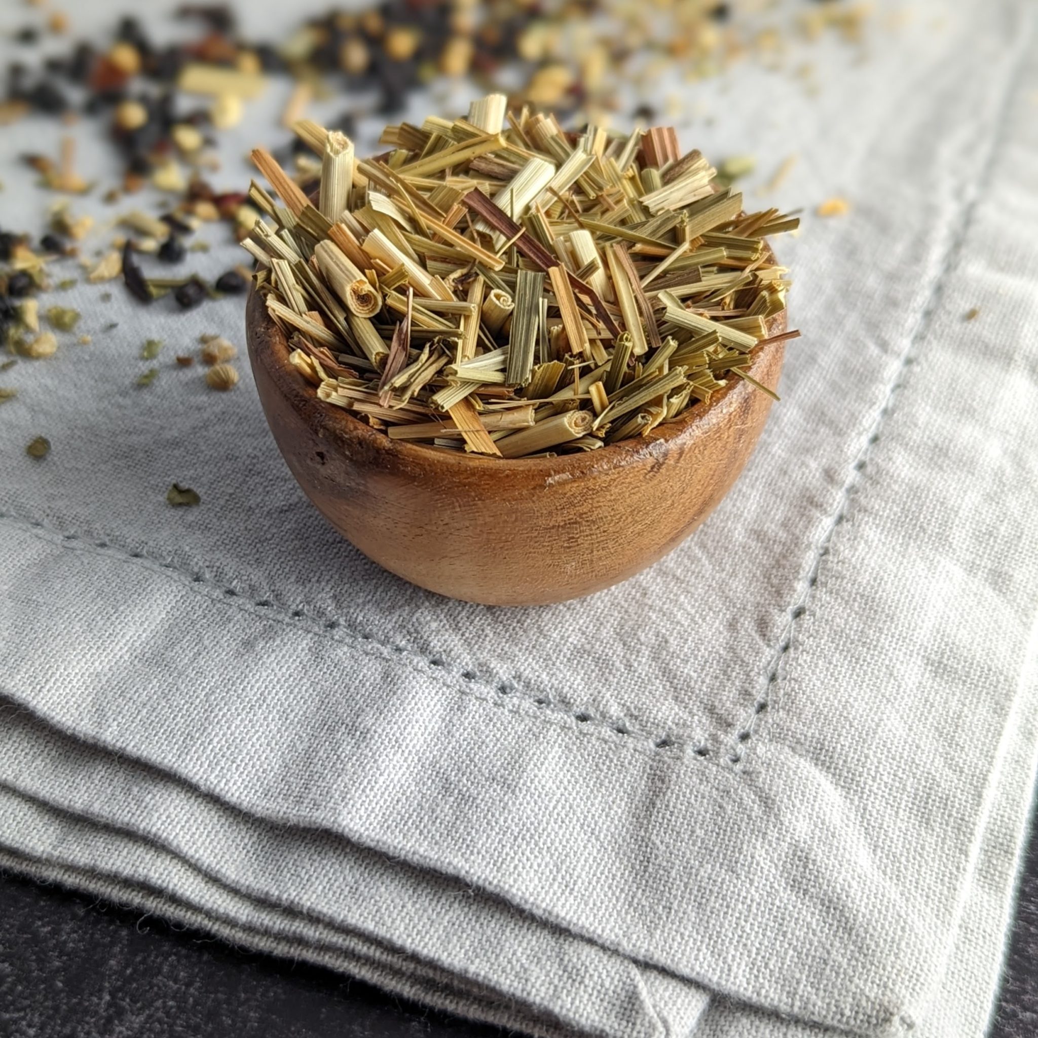Know Your Herbs: Lemongrass